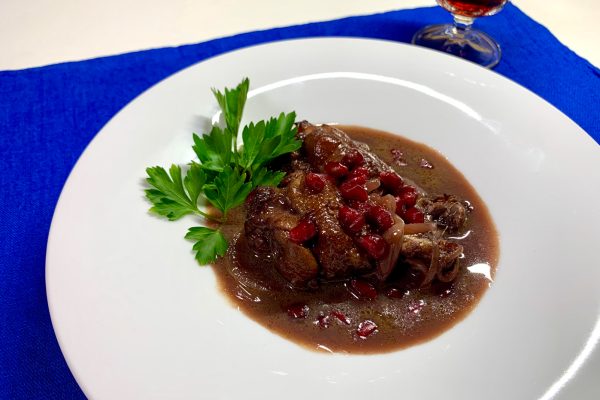 鶏肉のザクロ赤ワイン煮